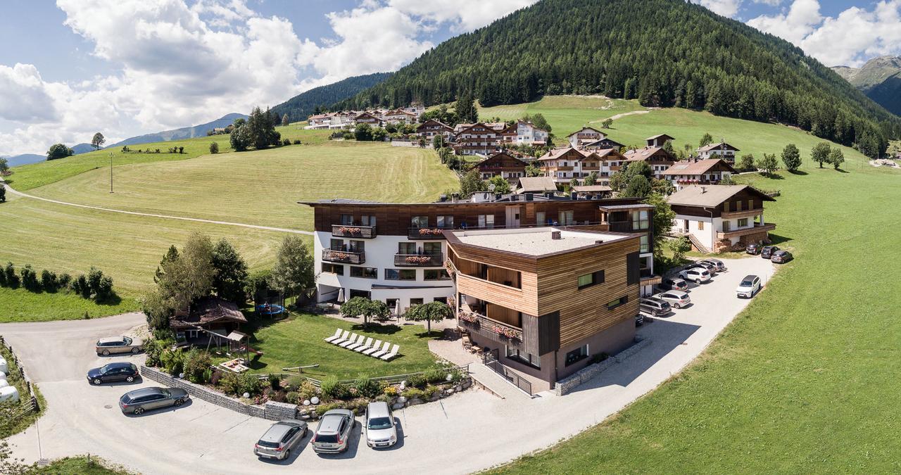 Hotel Dolomitenblick Terento Exterior photo